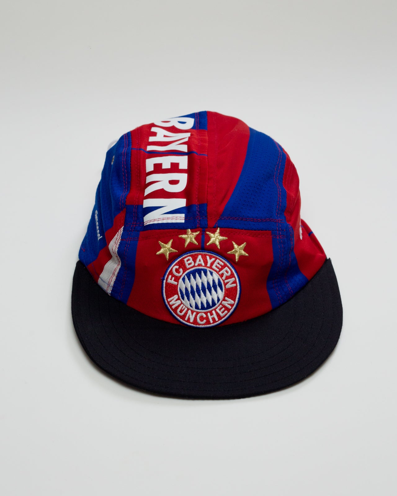 Gorra Bayern Rojo/Azul