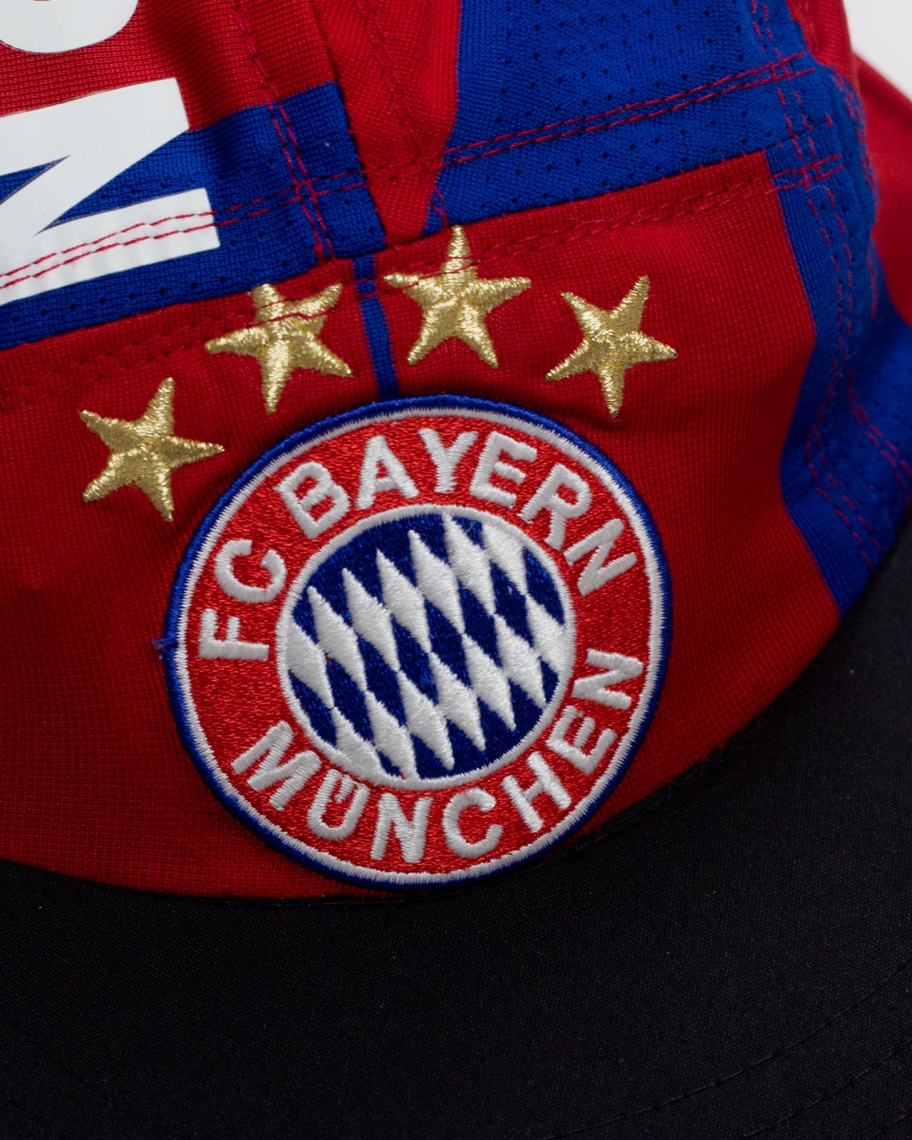 Gorra Bayern Rojo/Azul