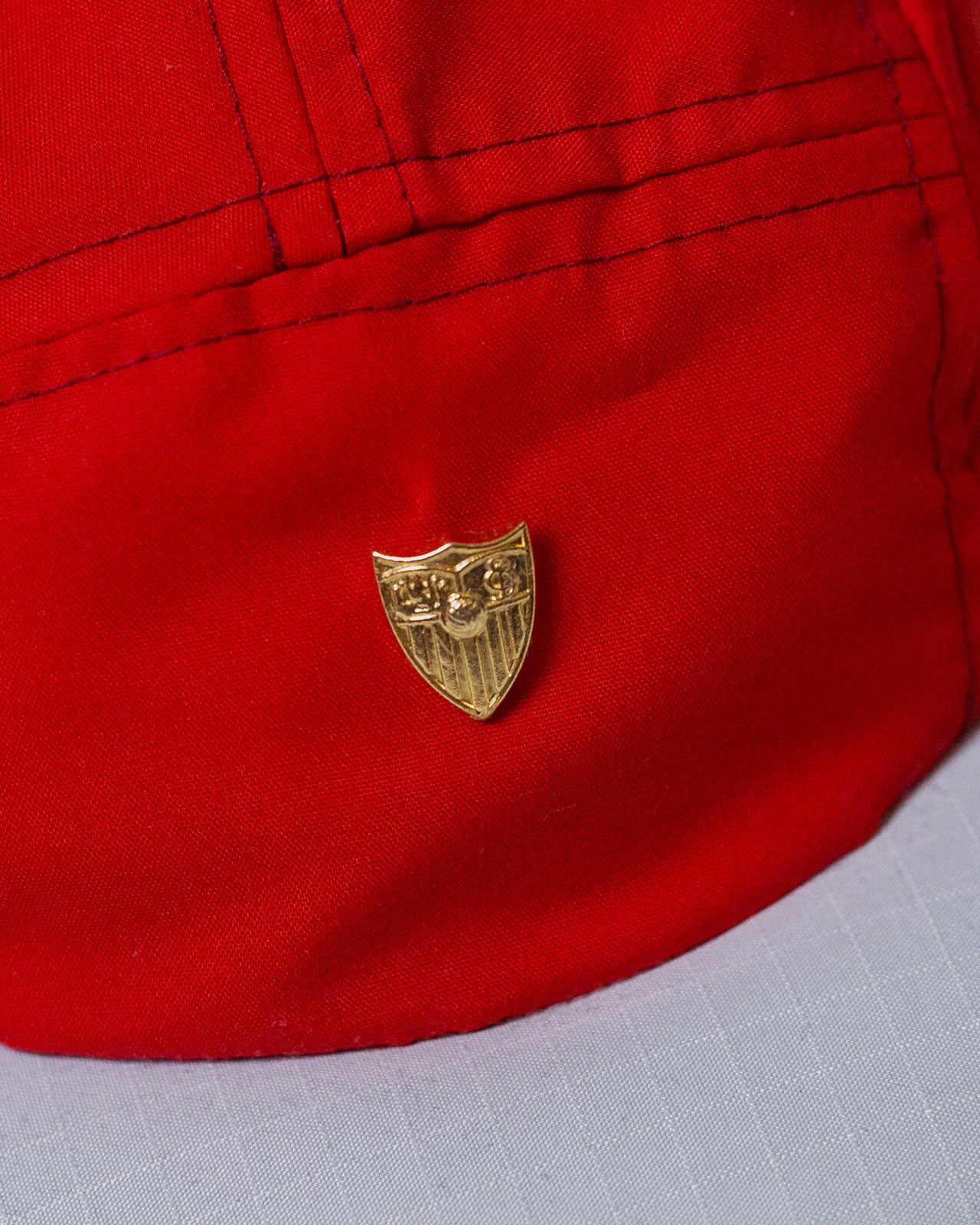 Gorra Sevilla Fútbol Club + Pin